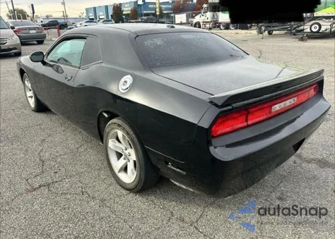 2013 Dodge Challenger R/T z USA, uszkodzony, nr VIN 2C3CDYBT1DH524111